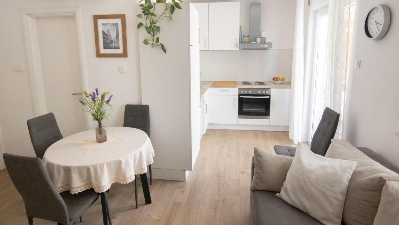 Apartman Grepo Makarska Bagian luar foto