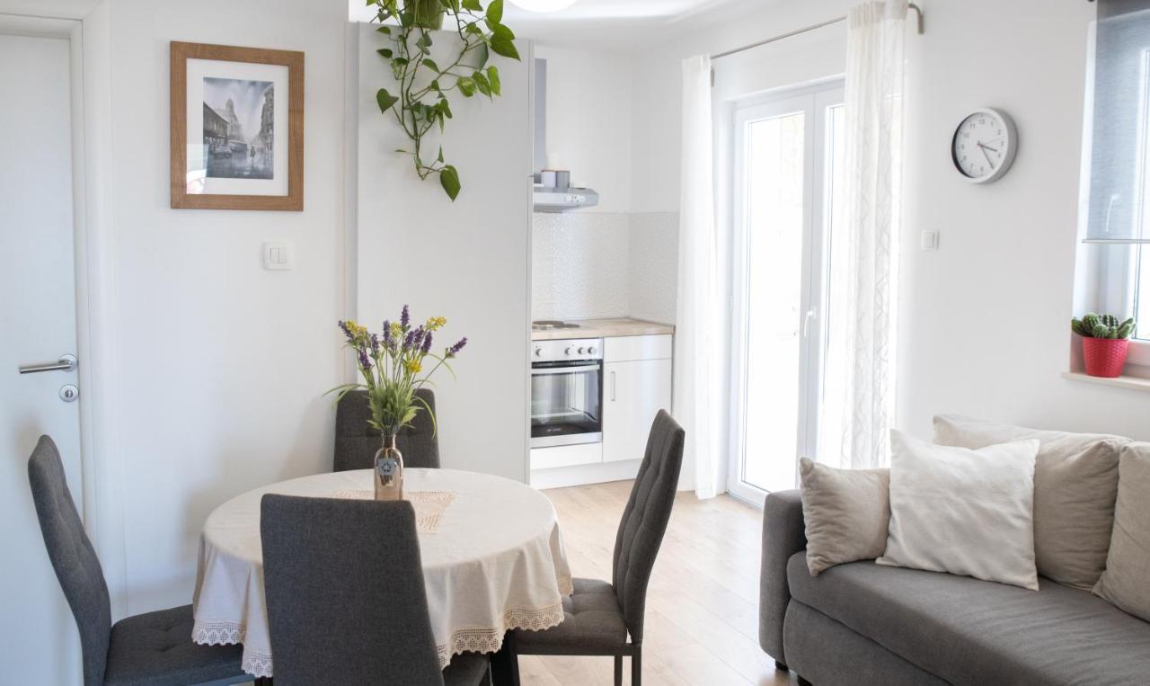 Apartman Grepo Makarska Bagian luar foto